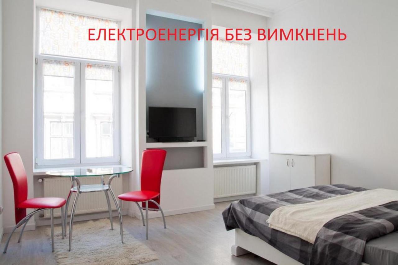 Apartment In The Centre Of 리비프 외부 사진