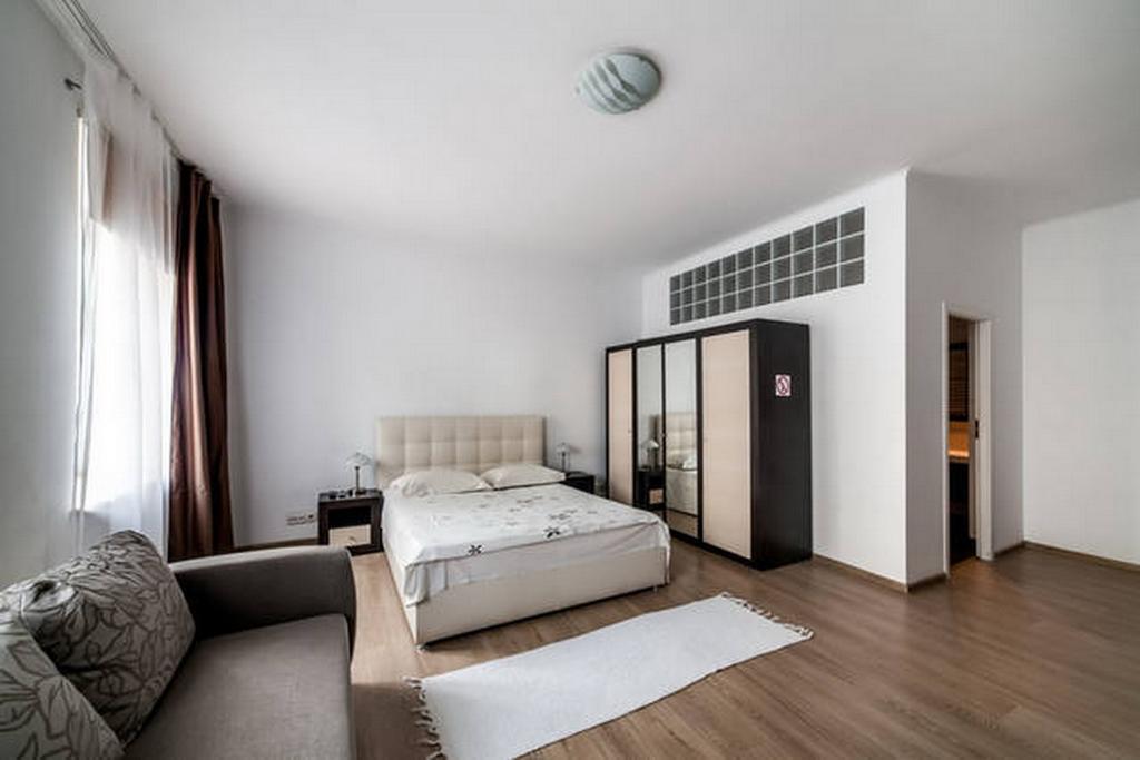Apartment In The Centre Of 리비프 객실 사진