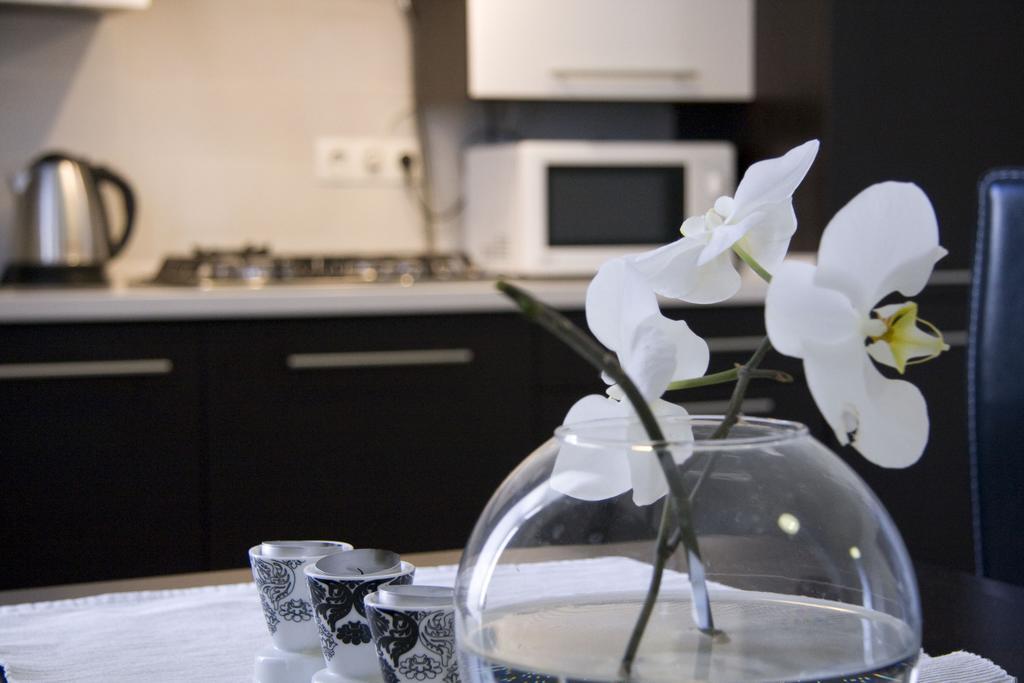 Apartment In The Centre Of 리비프 외부 사진