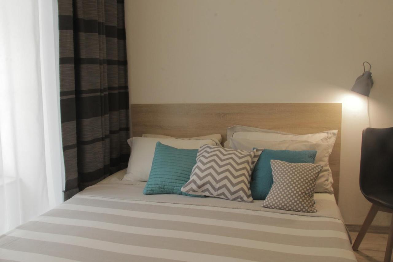 Apartment In The Centre Of 리비프 외부 사진